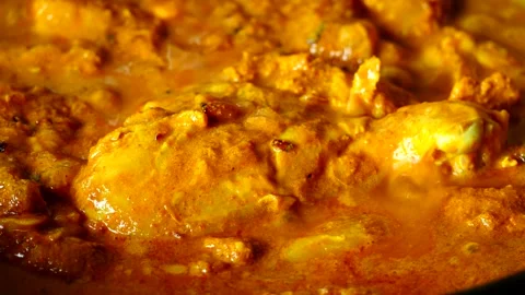 Cooking chicken curry in pan, in door  Chiangmai  Thailand. Stock Footage 282223948
