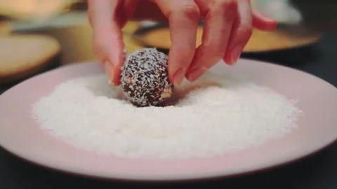 Cooking delicious homemade sweets from dates and peanuts Stock-Footage 252201216