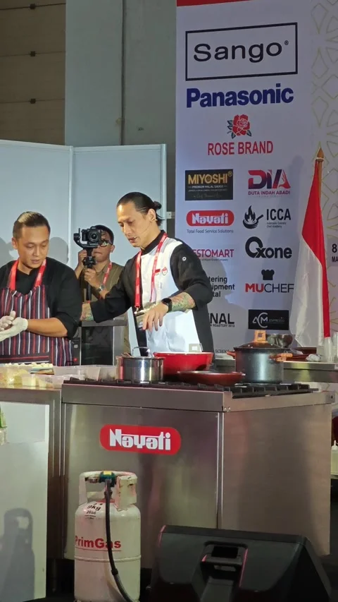 Cooking demo Stock Footage 286918131