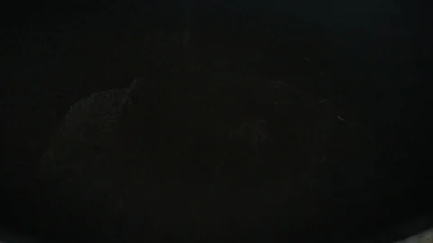 Cooking fried egg Stockbeeldmateriaal 102536434