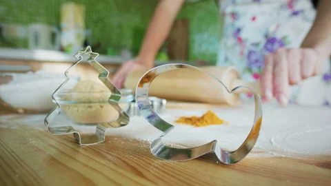 Cooking gingerbread cookies Stock Footage 141674680