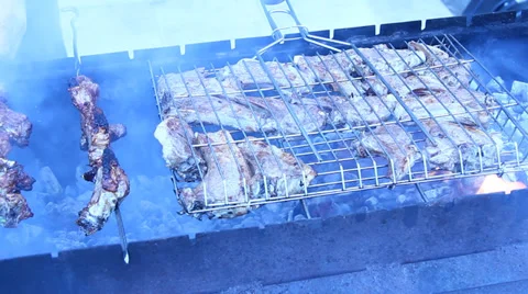 Cooking on the grill Video stock 36208074