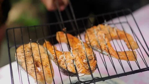 Cooking grilled fish 스톡 동영상 79557529