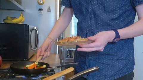 Cooking at home 動画素材 83603843