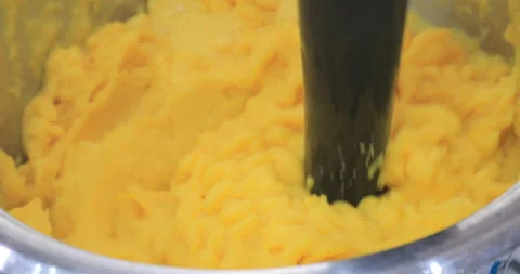 Cooking mashed potatoes Video stock 145889337
