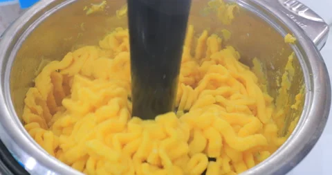 Cooking mashed potatoes Video stock 145926450