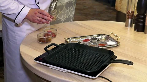 Cooking meat Stock-Footage 98999752