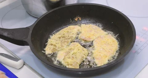 Cooking meat for a frying pan Video stock 144570890