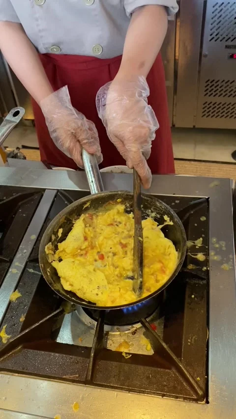 Cooking omelette Stock Footage 224666434