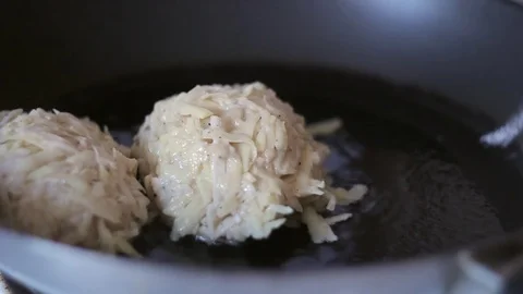 Cooking in a pan at home Stock-Footage 71253955
