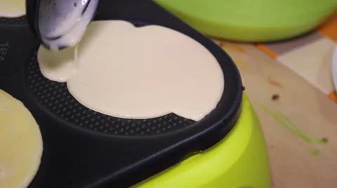 Cooking pancakes 8 Stock Footage 36041986