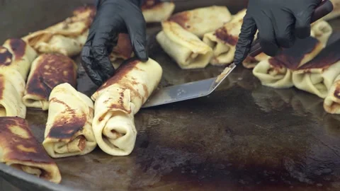 Cooking pancakes close-up. 動画素材 150647331