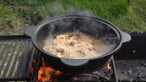 Cooking Pilaf On Fire Vídeo Stock 309282779