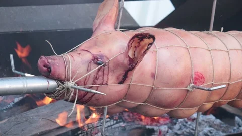 Cooking Pork On An Open Fire 動画素材 94377360