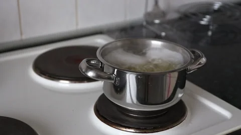 Cooking potatoes in boiling water. Stock Footage 44933774