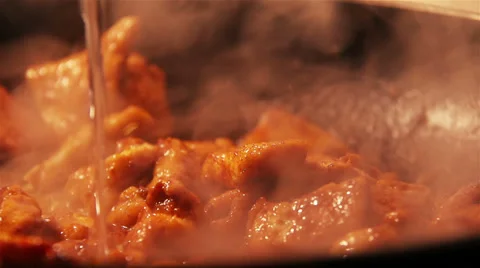 Cooking roasted meat in the pan Video stock 36996286