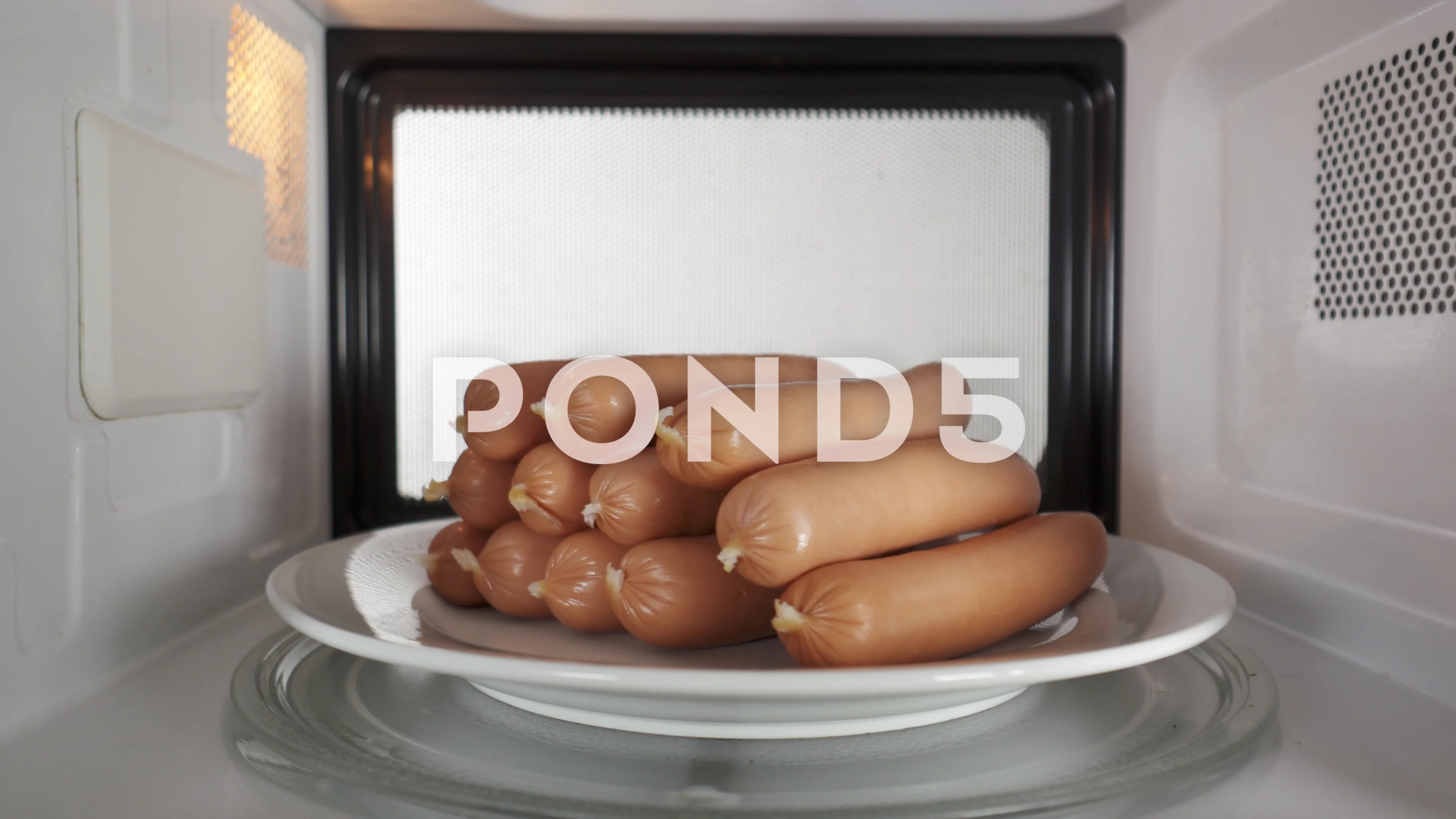 How do you cook ground sausage in the microwave?