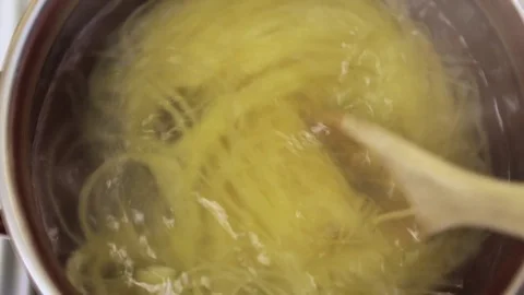 Cooking Spagetti Video stock 77364870