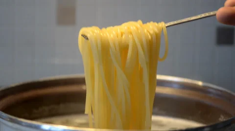 Cooking spaghetti Stock Footage 36289303
