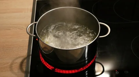 Cooking spaghetti Video stock 58862828