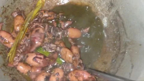 Cooking squid is really delicious Stock Footage 321027233
