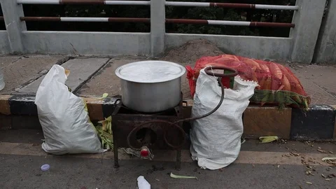 Cooking-on-the-street Stock Footage 115941796