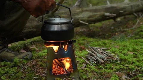 Cooking tea on the hike Video stock 294582511