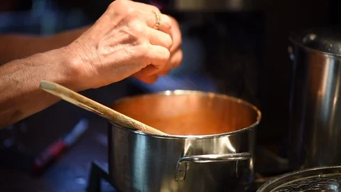 Cooking tomato sauce Video stock 113205361