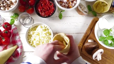 Cooking trendy Cone pizza 스톡 동영상 168309057