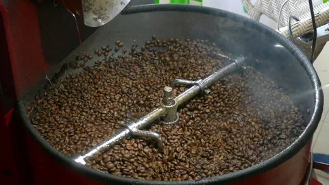Cooling down coffee beans Vidéo 119853732