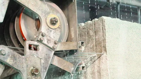 Cooling down the granite block using huge amounts of water while processing 스톡 동영상 279678193
