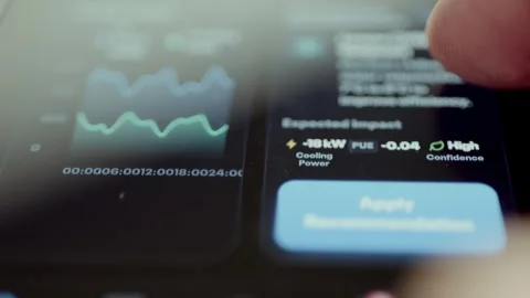 Cooling History Graph With Suggested Setpoint And Acceptance Button 4K Stock Footage 341357165