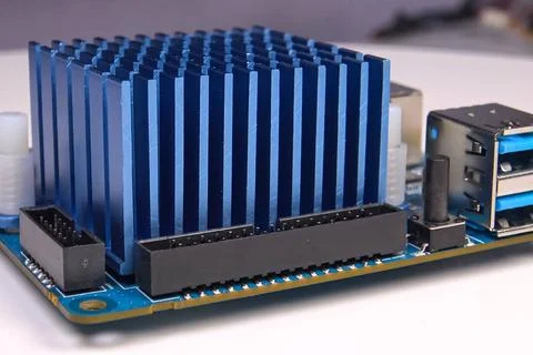 Cooling radiator for mini computer board. Cooling electronics. Cooling rad... 스톡 사진