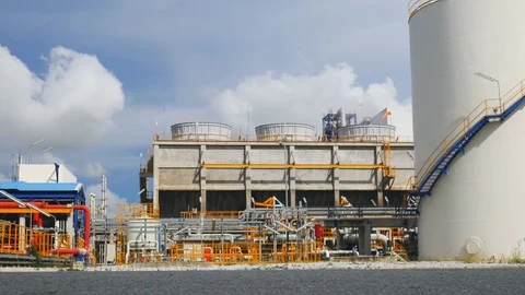 Cooling tower Stockbeeldmateriaal 72423206