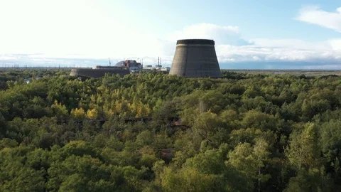 Cooling towers for cooling units 5 and 6 of the Chernobyl nuclear power plant Видео 128318885