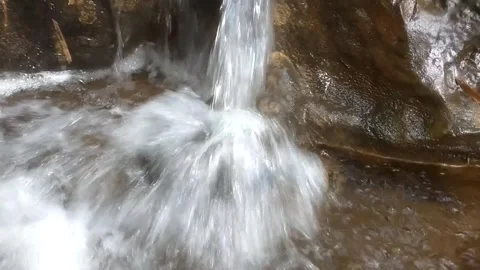 The Coolness of a Natural Waterfall Vídeo Stock 334798157