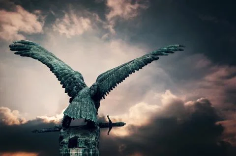 Cooper bird with a sword Foto stock