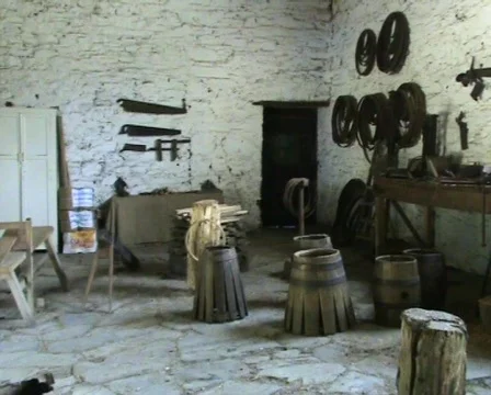 Cooperage pan left-right Video stock 124650