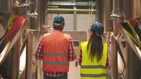 Cooperation of colleagues 스톡 동영상 147559094