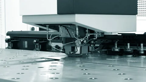 Coordinate hole press operation process close-up. Video stock 131126909