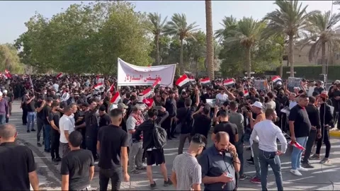 Coordination Framework protest in Baghdad, Bagdad, IQ - 12 Aug 2022 Vidéo 204332315