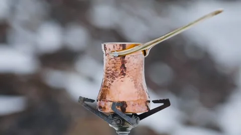 Copper Cezve for coffee in winter mountains Vídeos de archivo 164040958