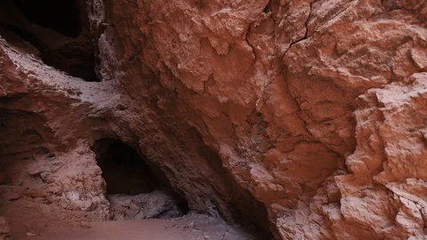 In To Copper Mine Of The Quebrada del Diablo, San Pedro de Atacama, Chile Video stock 106615553
