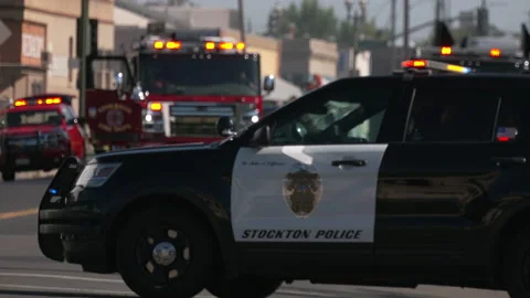Cops And Firefighters In Stockton, CA - Police And Fire 库存影片 190223553