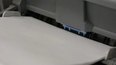 Copy machine in work Stockbeeldmateriaal 149840388