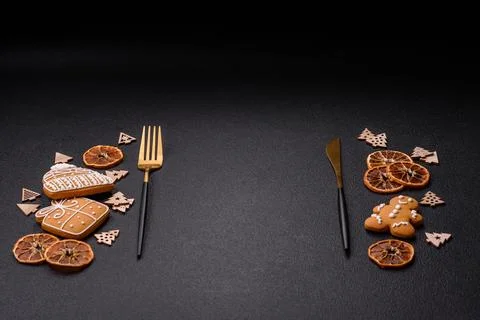 Copy space with Christmas decor elements of gingerbread Foto stock