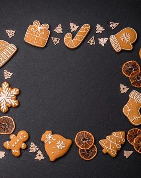Copy space with Christmas decor elements of gingerbread Foto stock