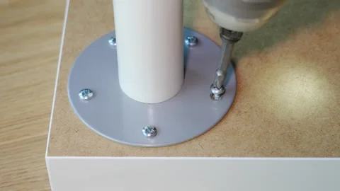 Cordless screwdriver in action for efficient DIY home repairs and assembly tasks Vídeo Stock 312738100