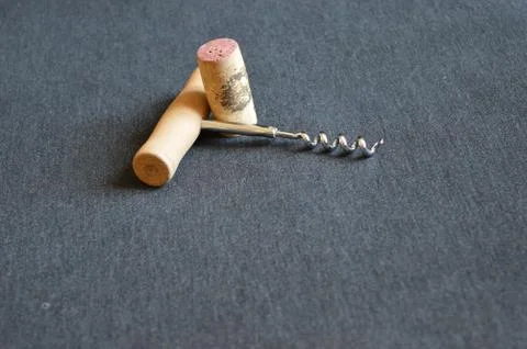 Corkscrew and cork Stock-Fotos