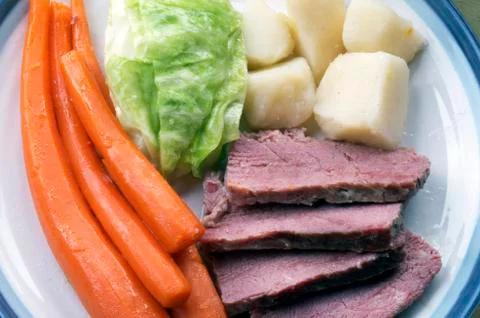 Corn Beef And Cabbage With Carrots, and Potatoes 스톡 사진